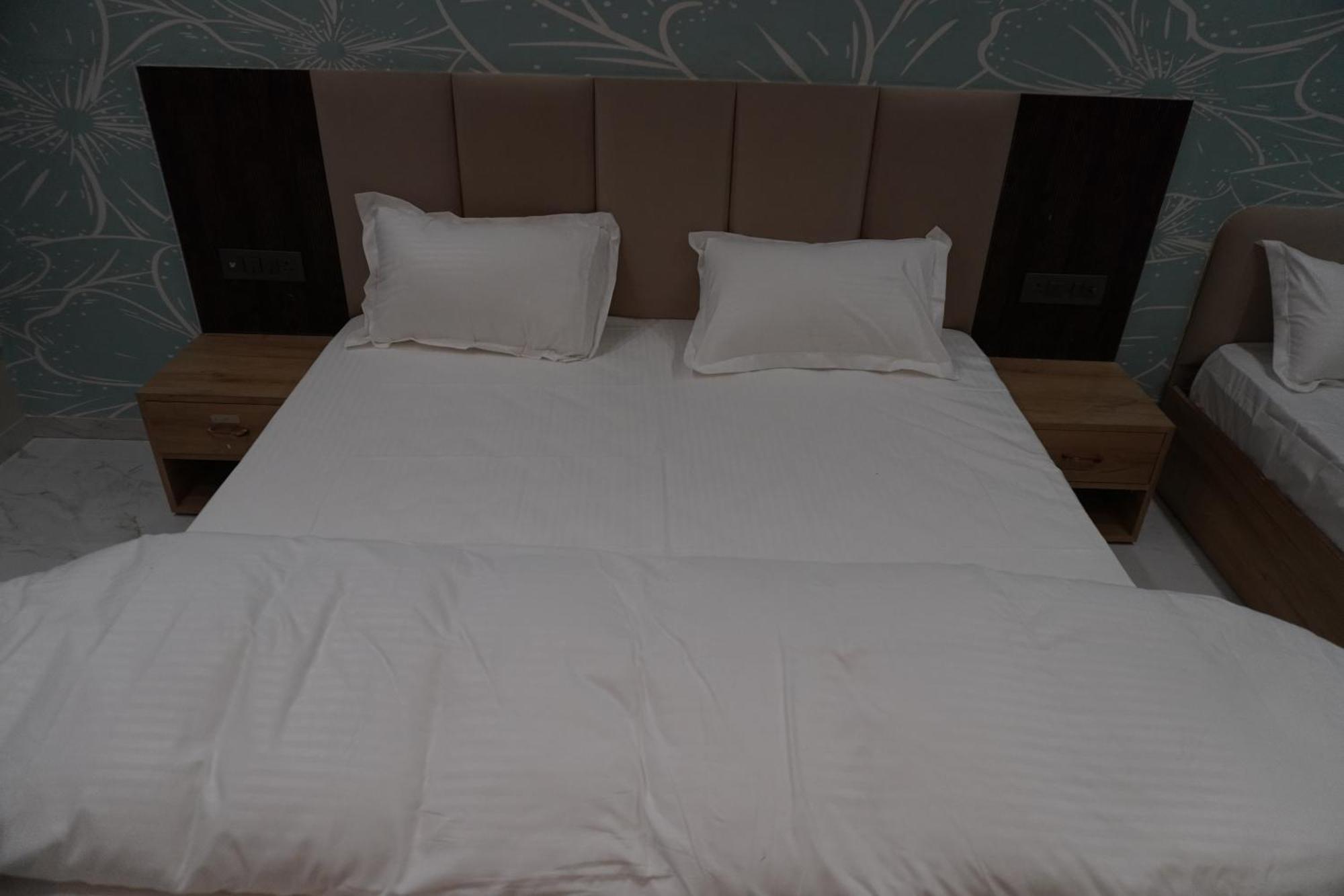 Hotel Heera Palace Khatu Экстерьер фото