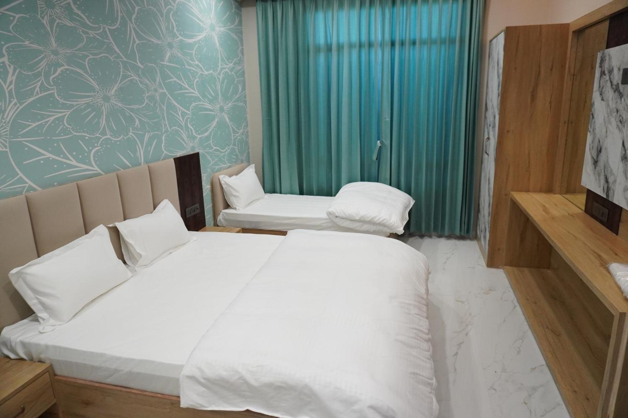 Hotel Heera Palace Khatu Экстерьер фото
