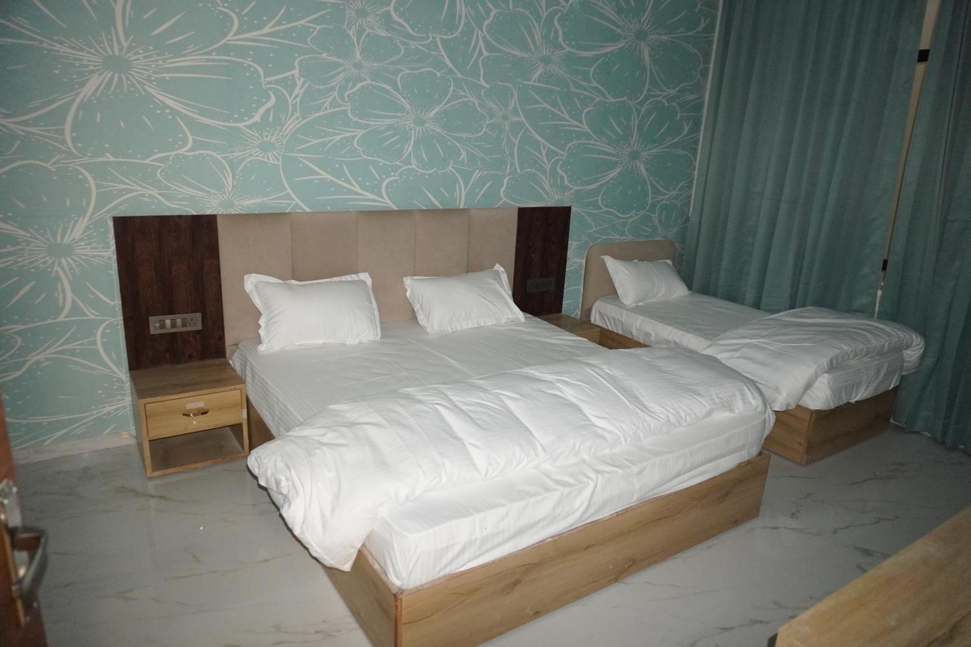 Hotel Heera Palace Khatu Экстерьер фото
